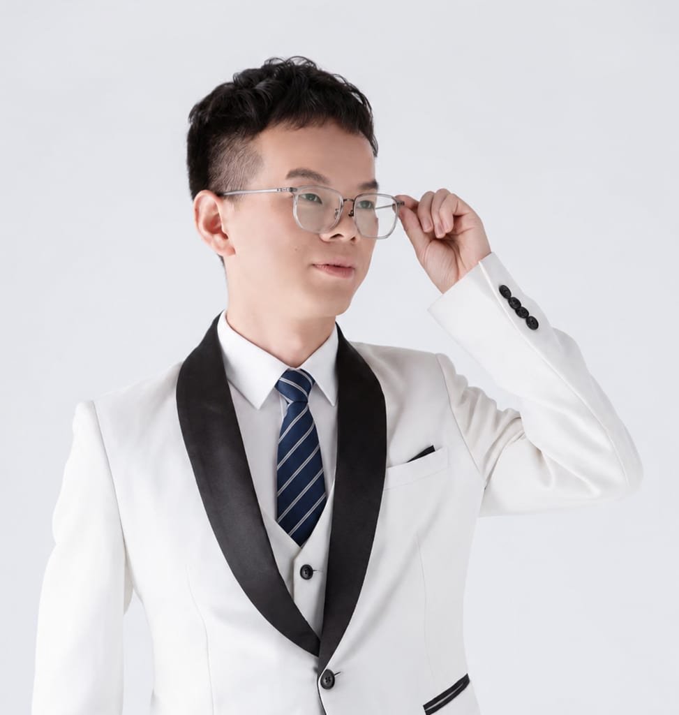 Fred Hoo portrait