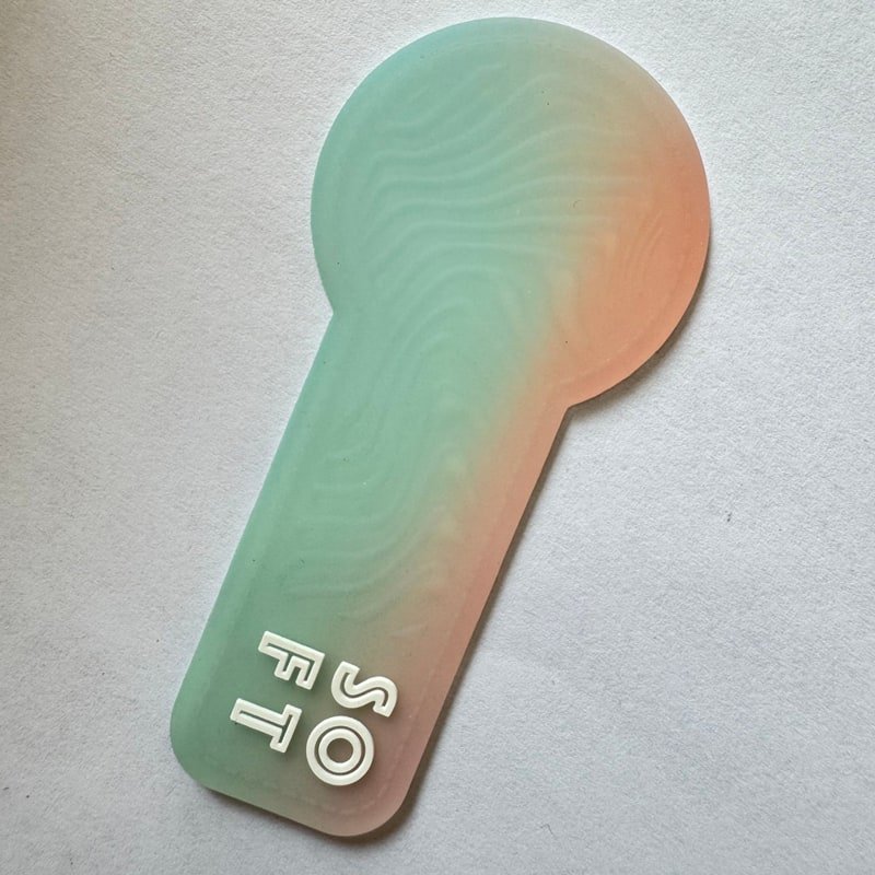 Heat-transfer silicone label sample with thin flexible backing