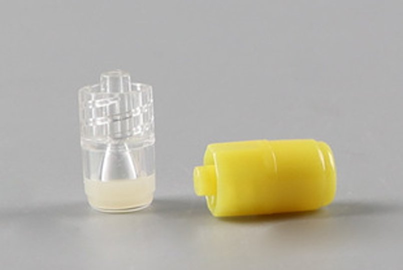 Heparin cap silicone stoppers